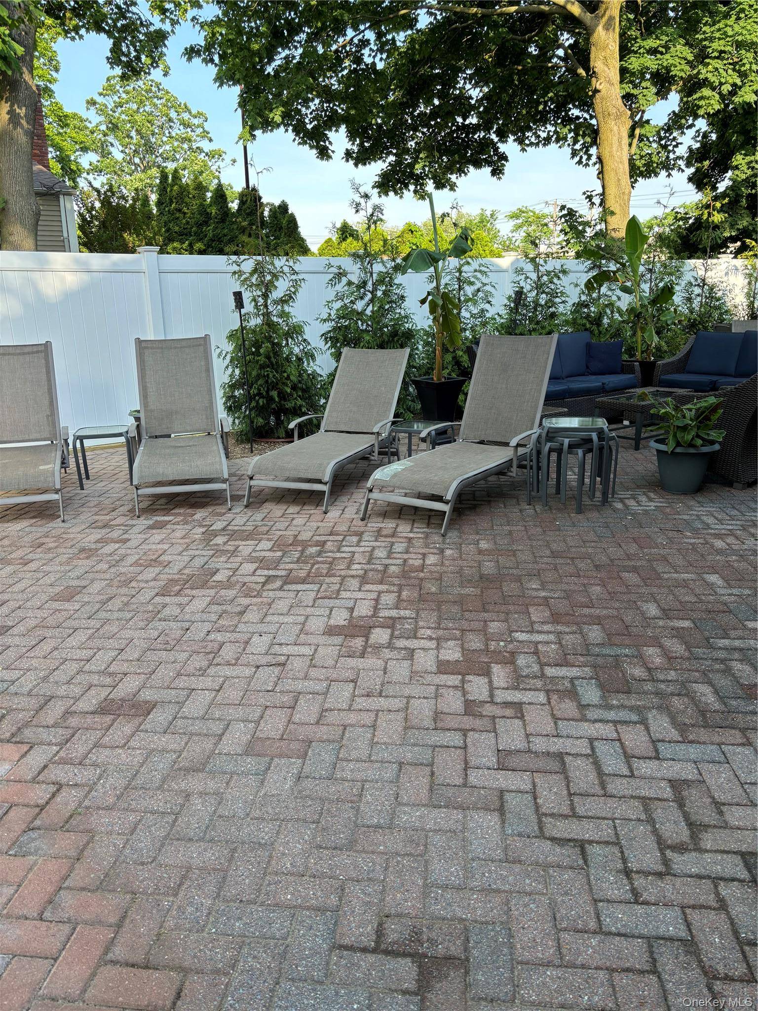 2043 Ripley, Merrick, NY 11566