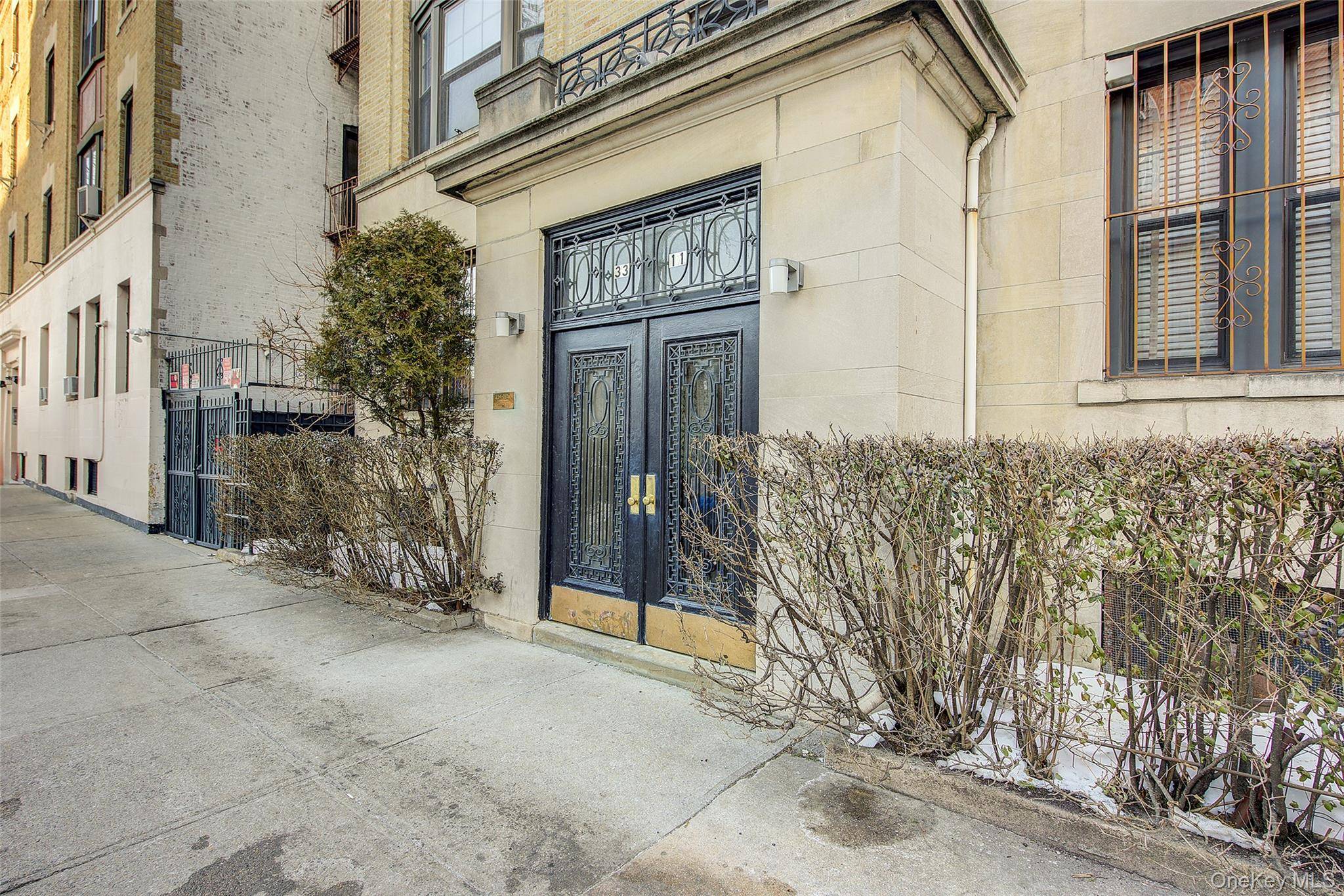 33-11 82nd ST #51, Jackson Heights, NY 11372