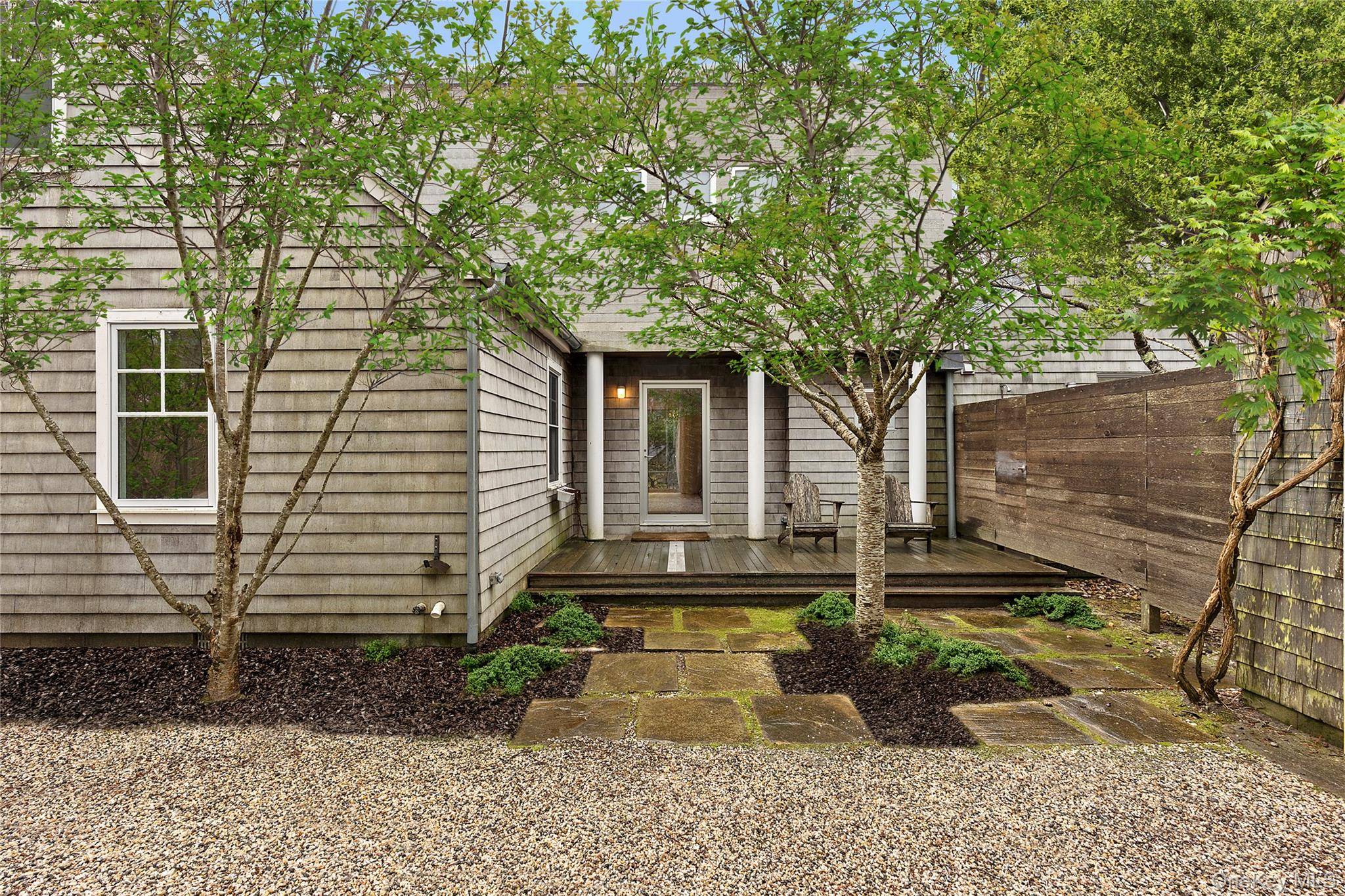 54 Gardiner DR, Amagansett, NY 11930