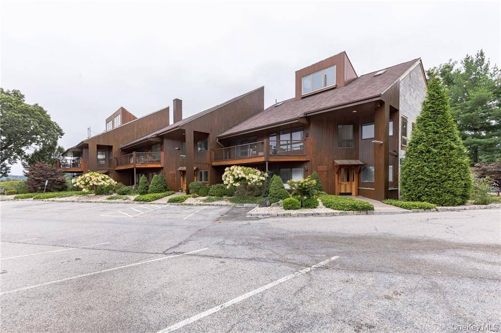 301 Old Tarrytown RD, White Plains, NY 10603