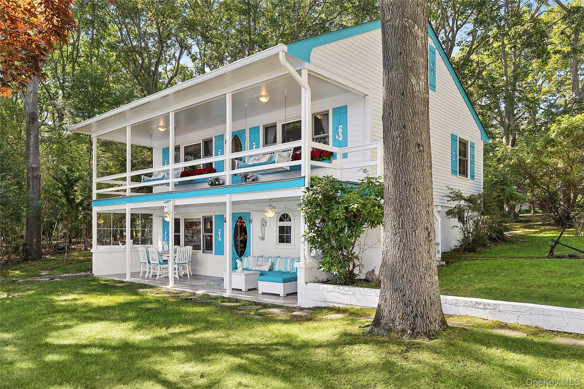 210 Redwood RD, Sag Harbor, NY 11963