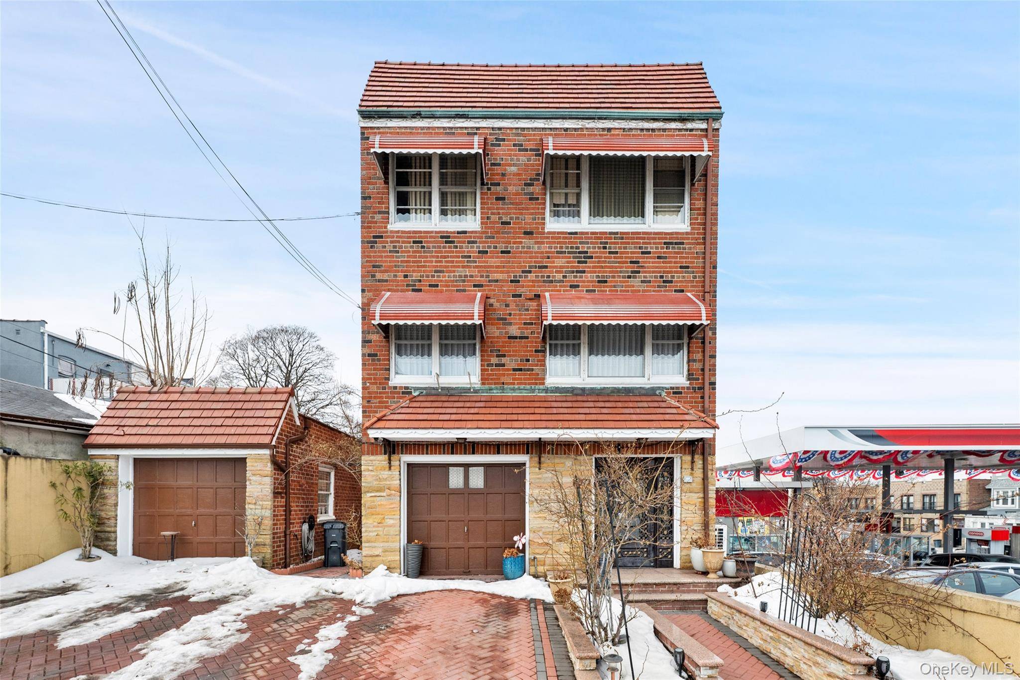 7714 Cypress Hills ST, Glendale, NY 11385