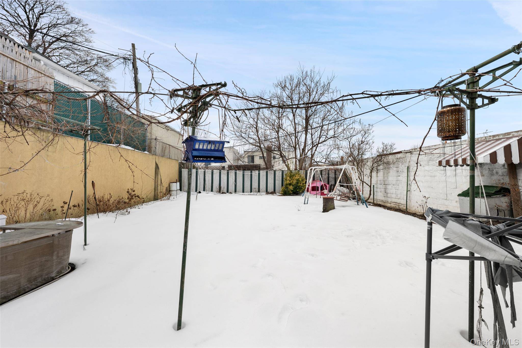 7714 Cypress Hills ST, Glendale, NY 11385