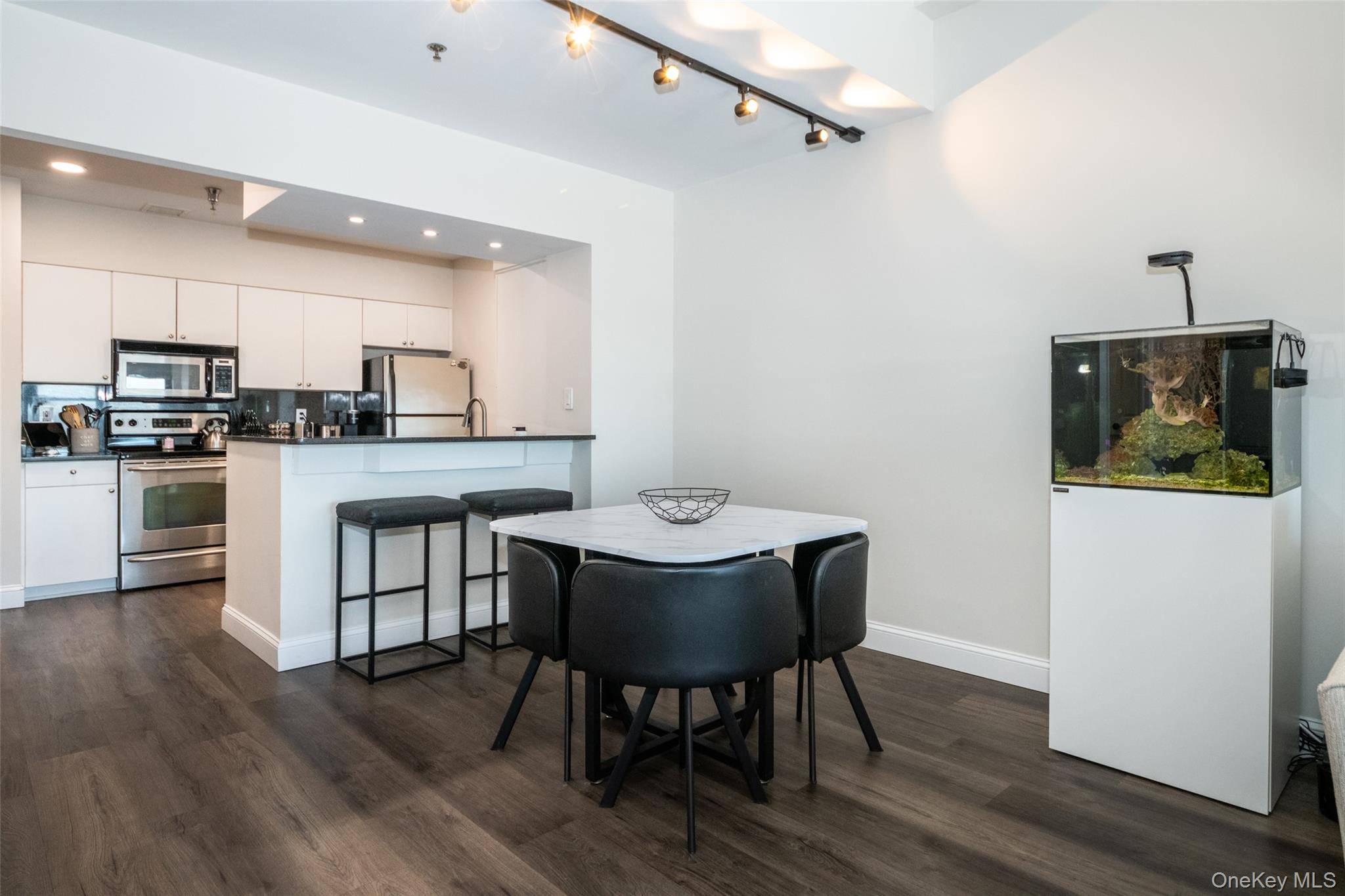 100 New Roc City Place #405, New Rochelle, NY 10801