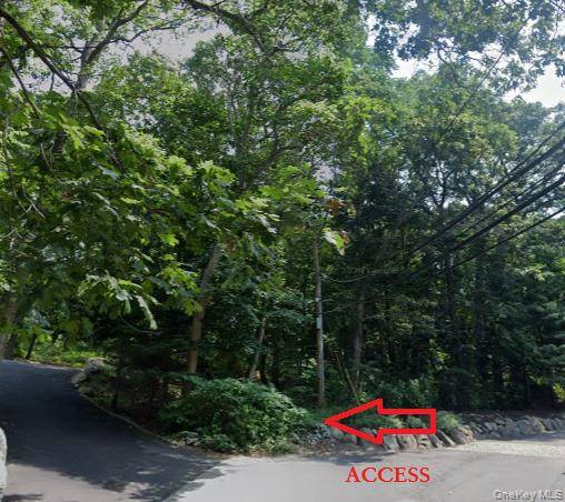 28 Rocky Hill RD, Mount Sinai, NY 11766