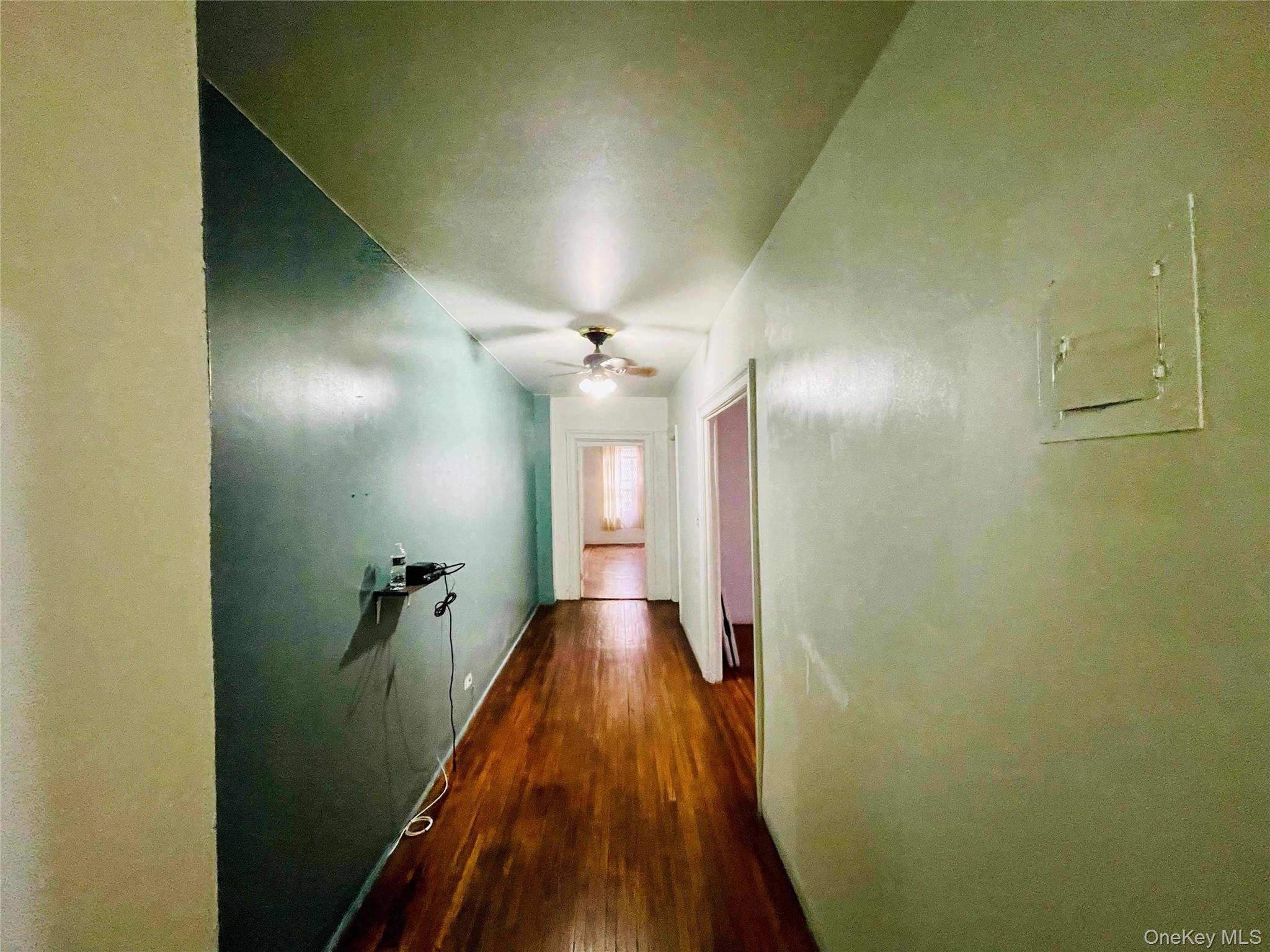 2199 Holland AVE #3E, Bronx, NY 10462