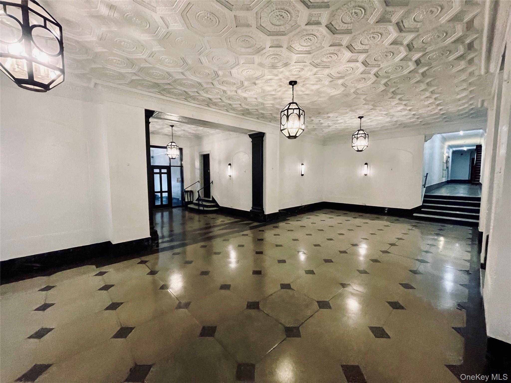 2199 Holland AVE #3E, Bronx, NY 10462