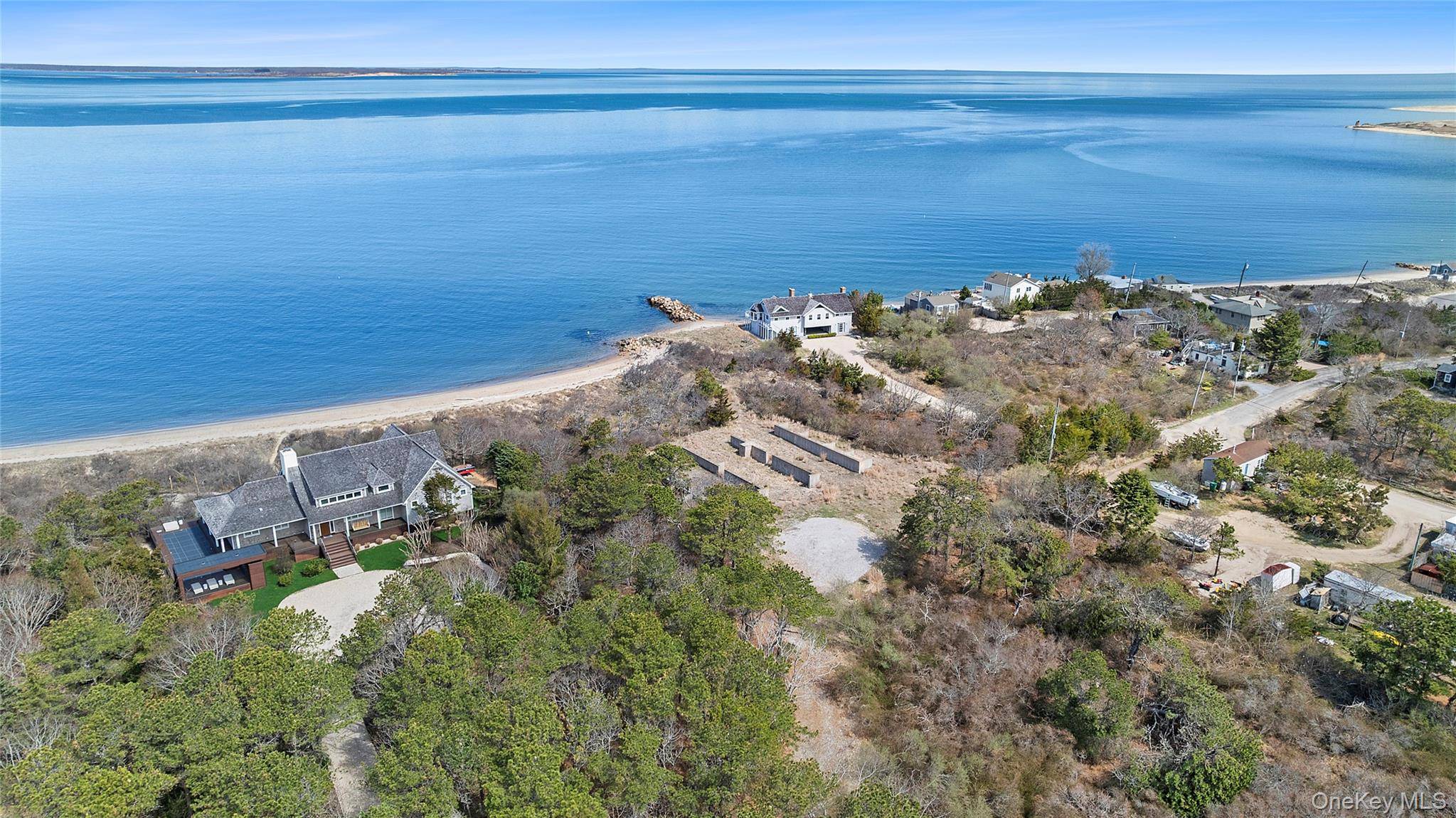 623 Lazy Point RD, Amagansett, NY 11930