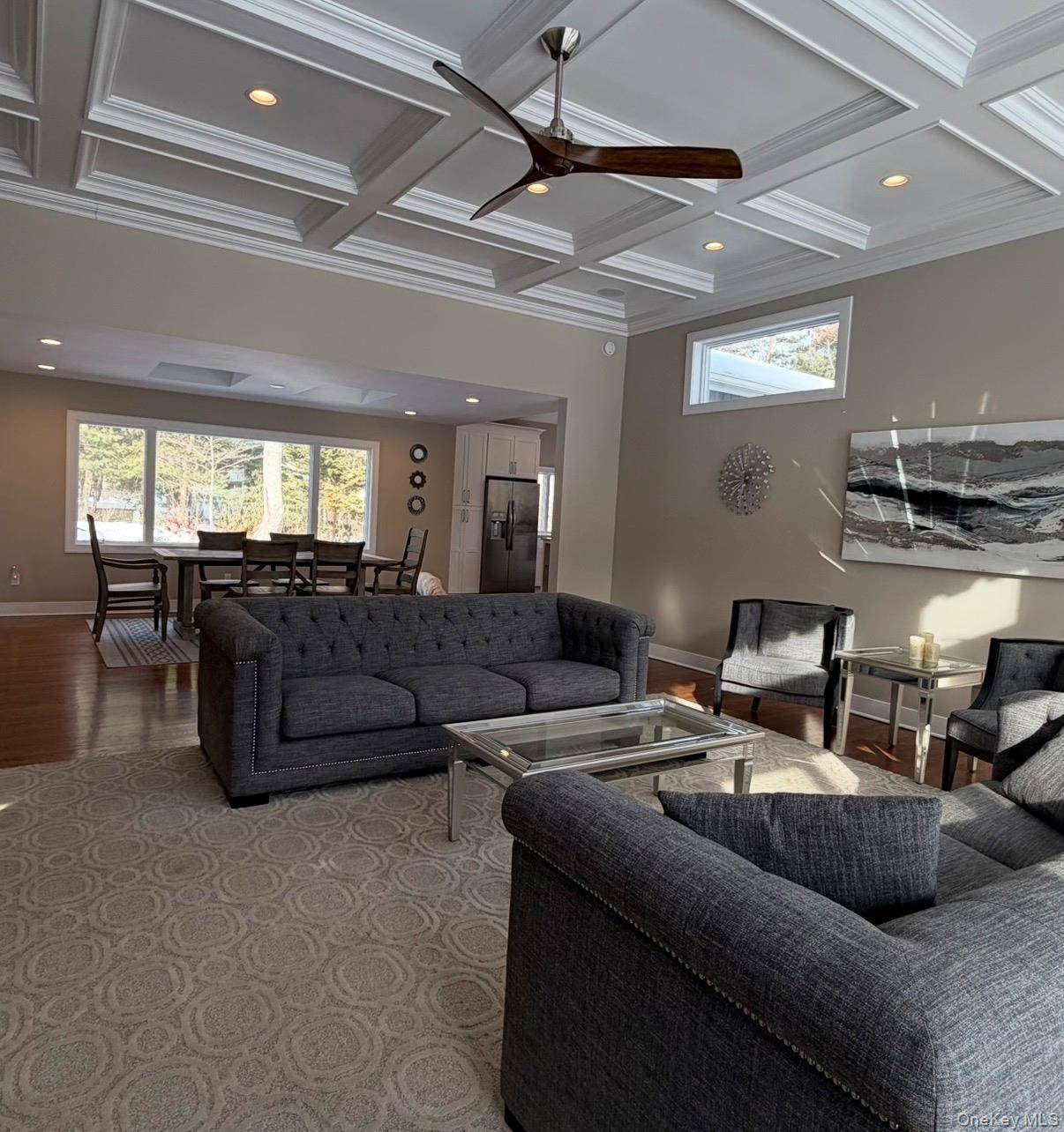 10 Skyes Neck CT, East Quogue, NY 11942