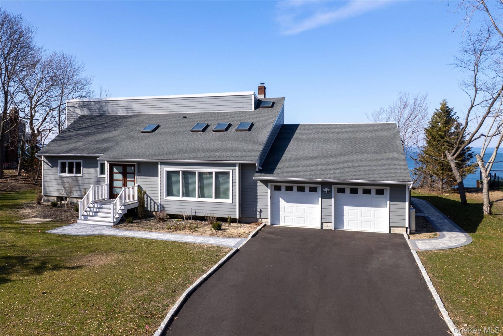 43 Waterview DR, Sound Beach, NY 11789
