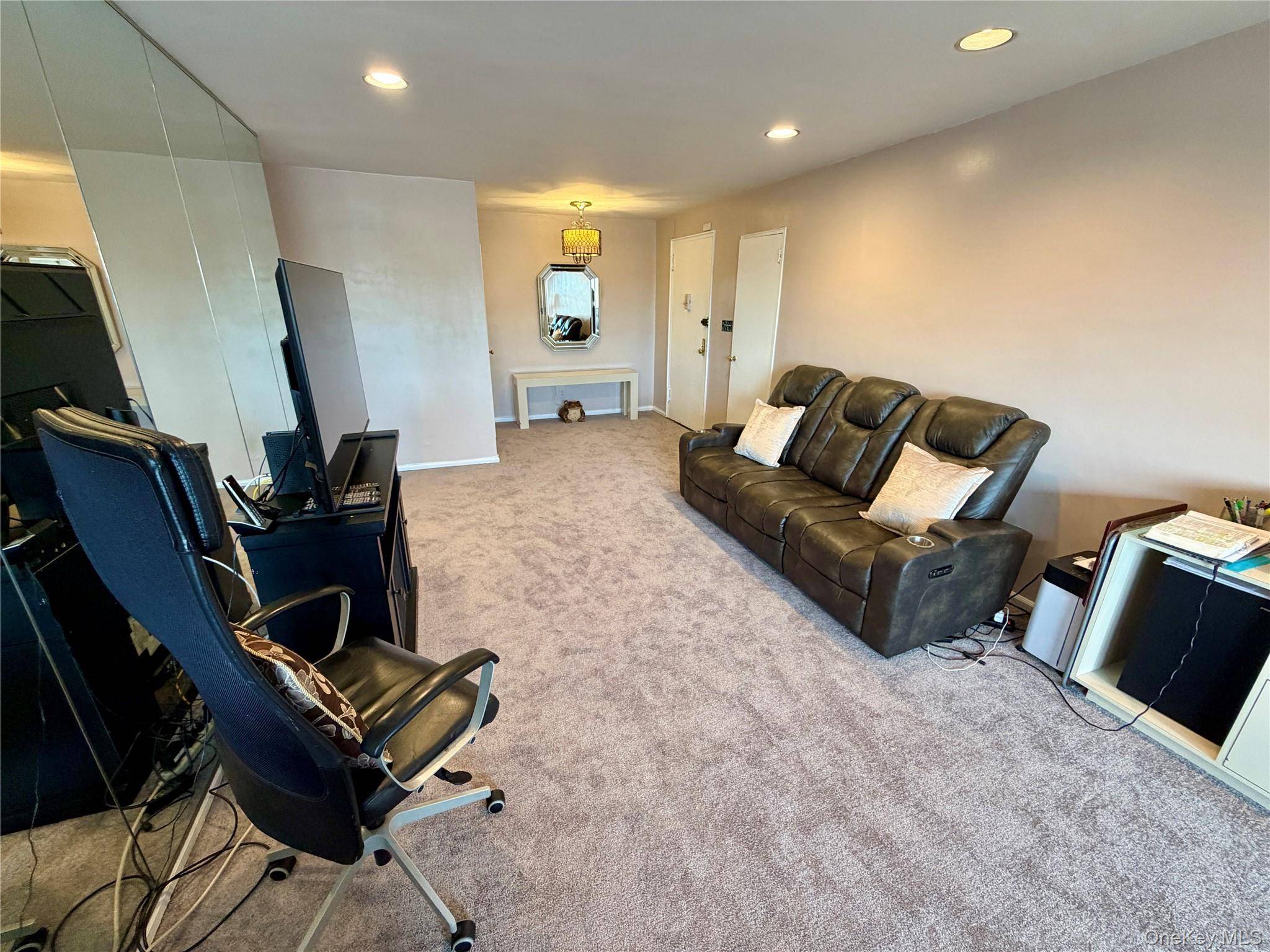 89-35 155 AVE #4C, Howard Beach, NY 11414