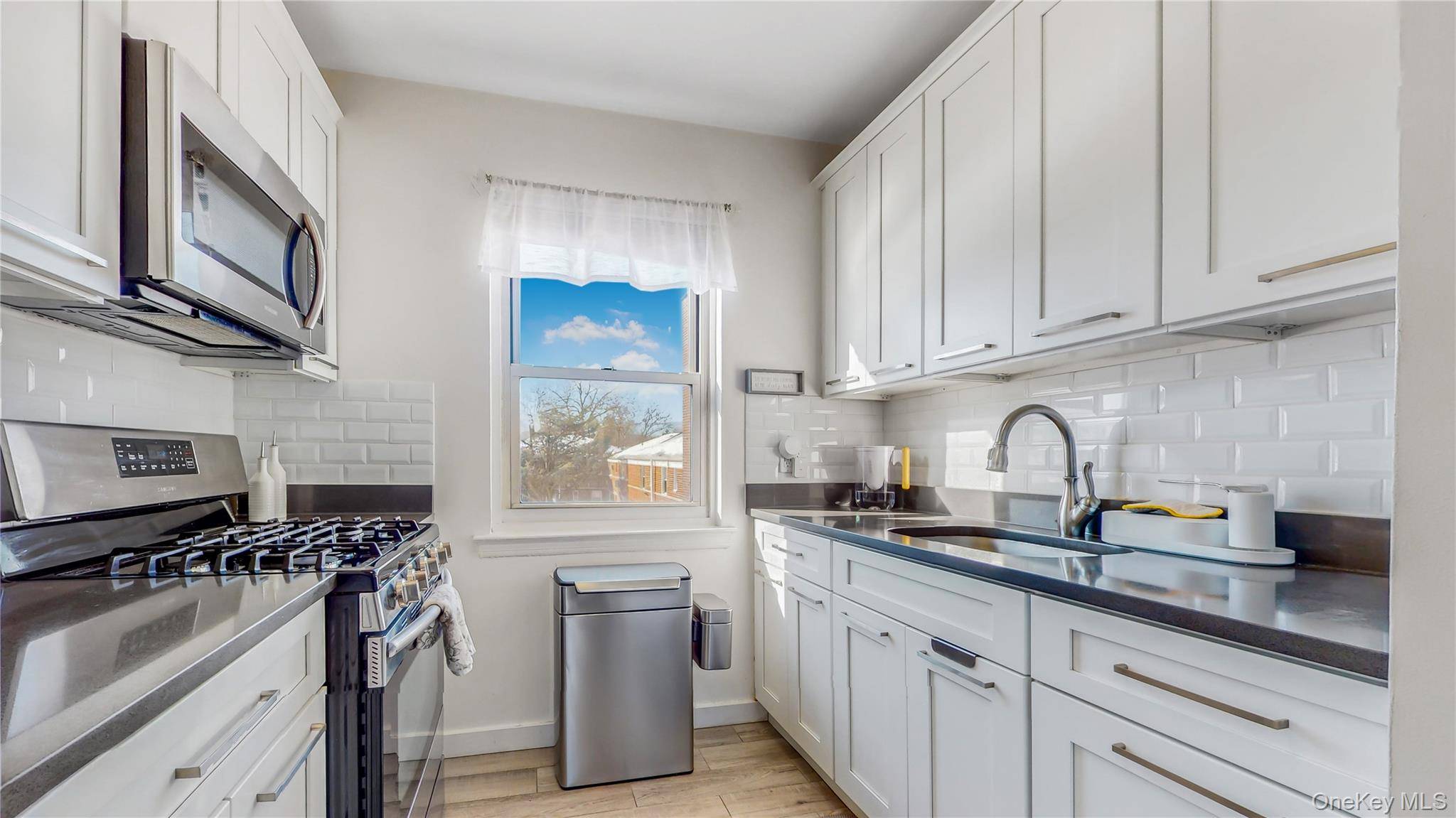 198-18 Pompeii AVE #2, Hollis, NY 11423