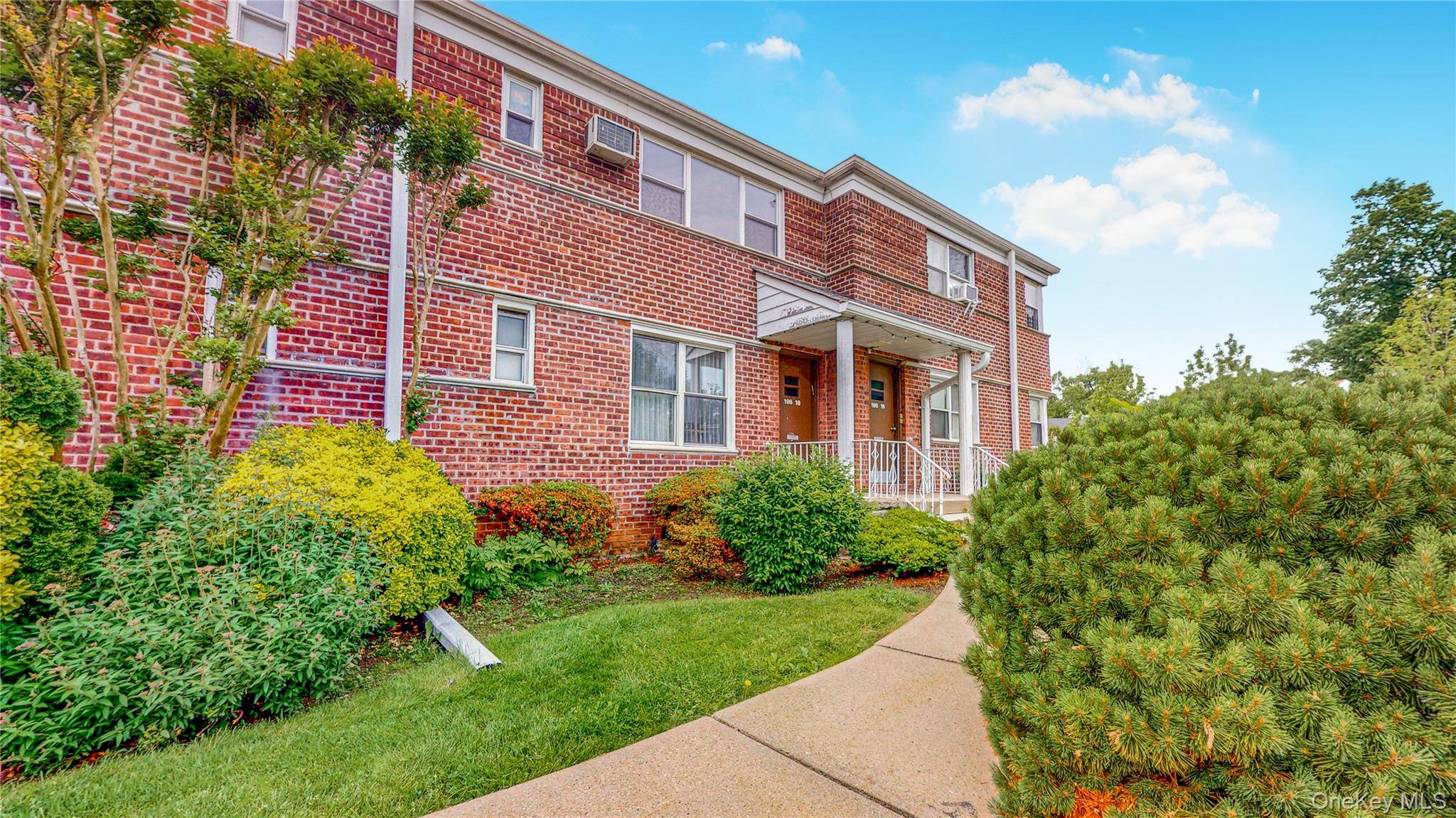 198-18 Pompeii AVE #2, Hollis, NY 11423