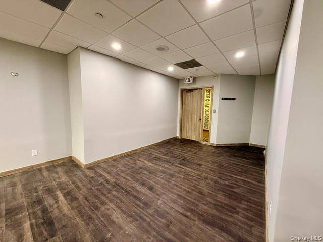 3 School ST #202, Glen Cove, NY 11542