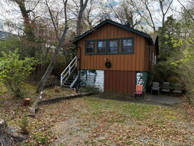 40 Hawthorne RD, Rocky Point, NY 11778