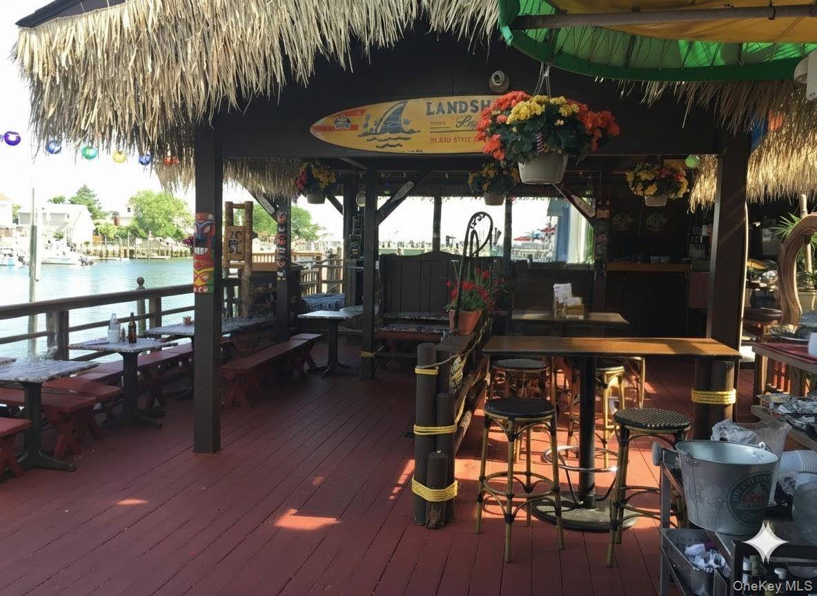 271 Woodcleft AVE, Freeport, NY 11520