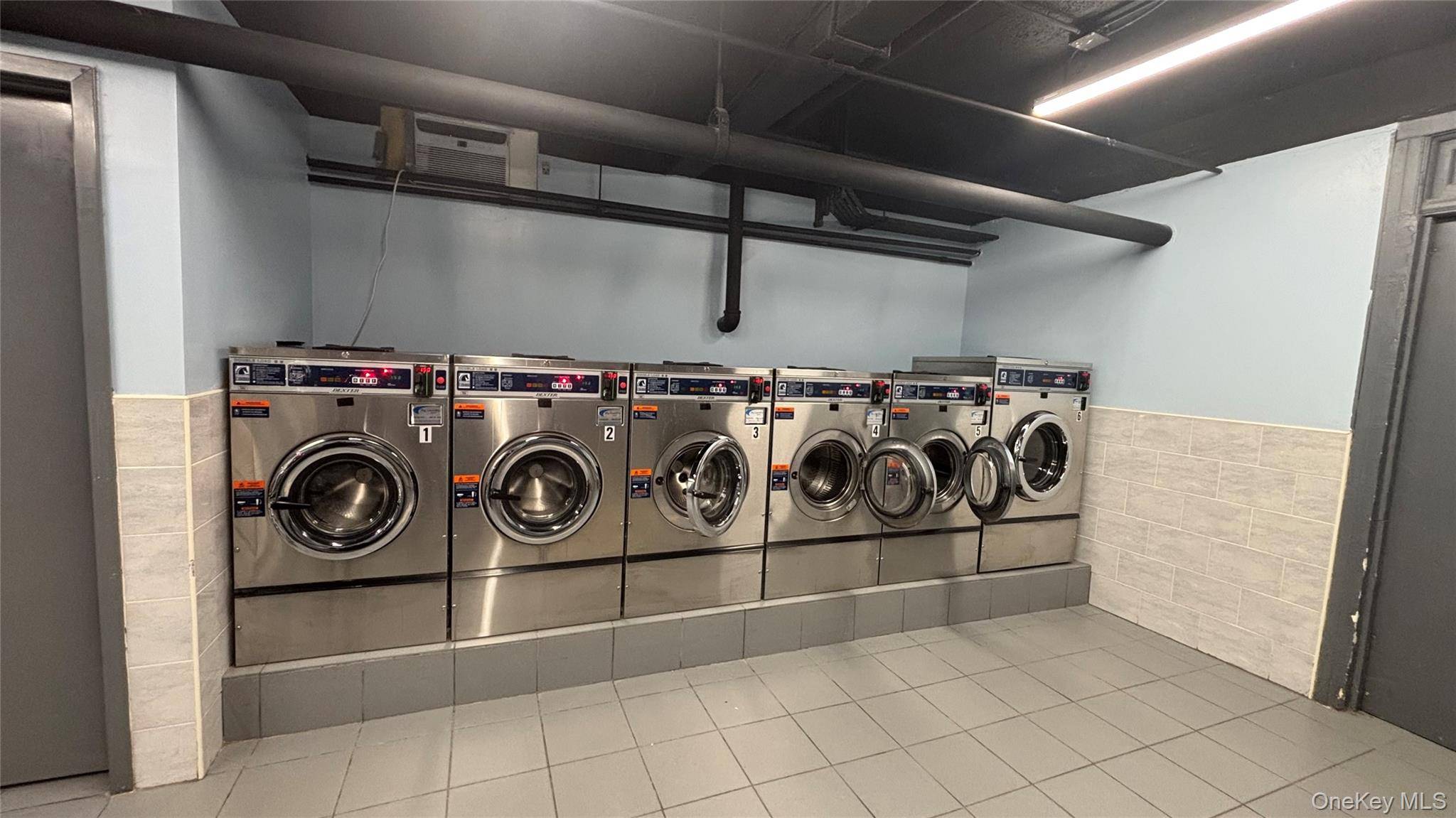 67-35 Yellowstone BLVD #60, Forest Hills, NY 11375