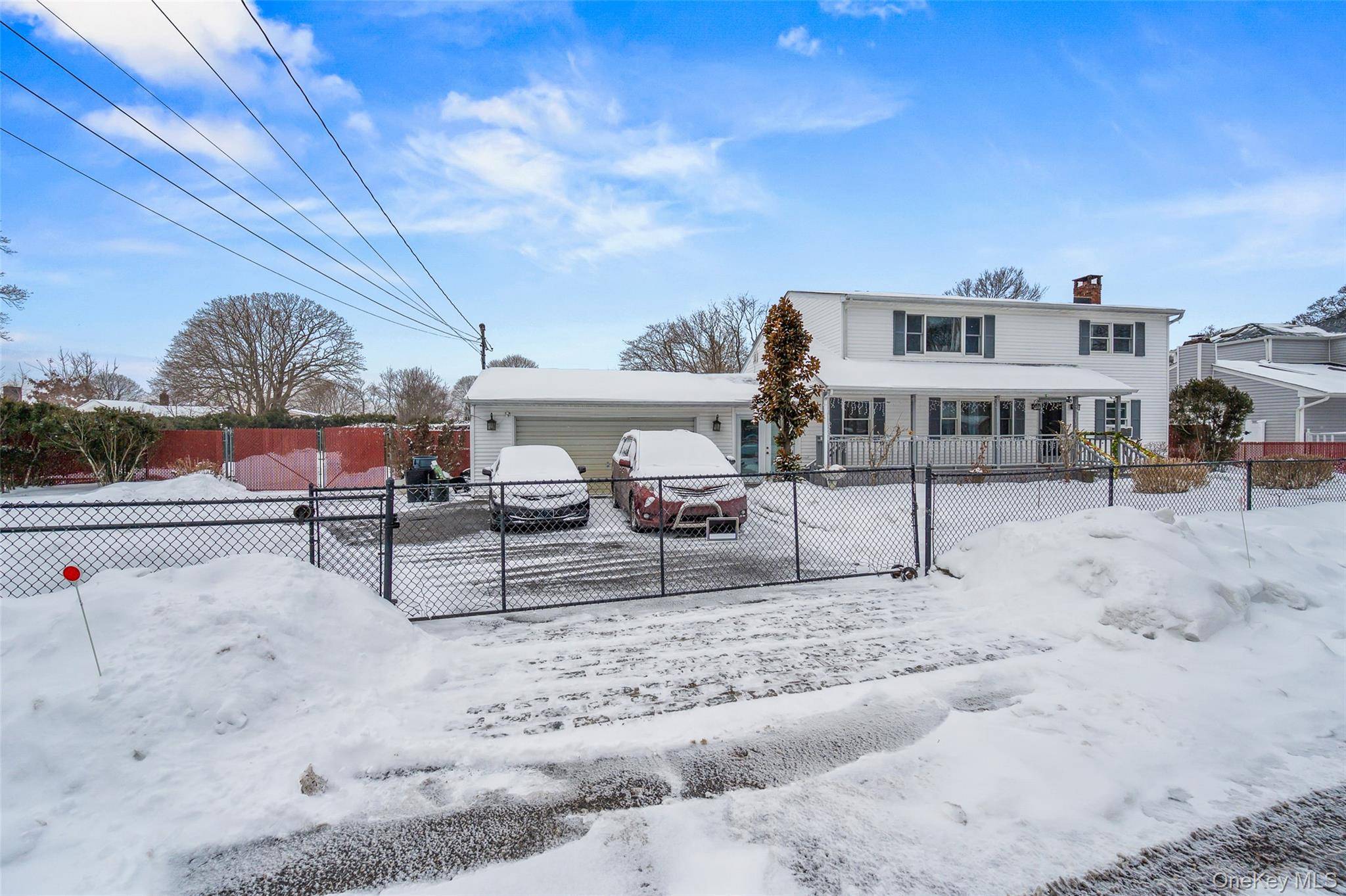 8 George DR, Mastic, NY 11950