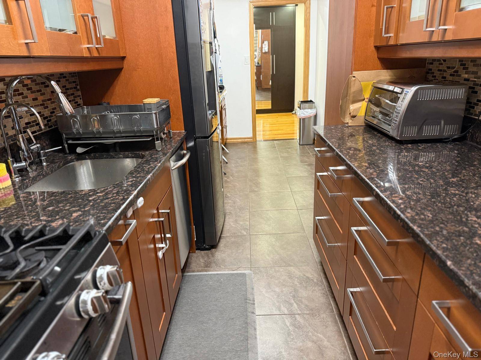 105-25 65th AVE #5G, Forest Hills, NY 11375