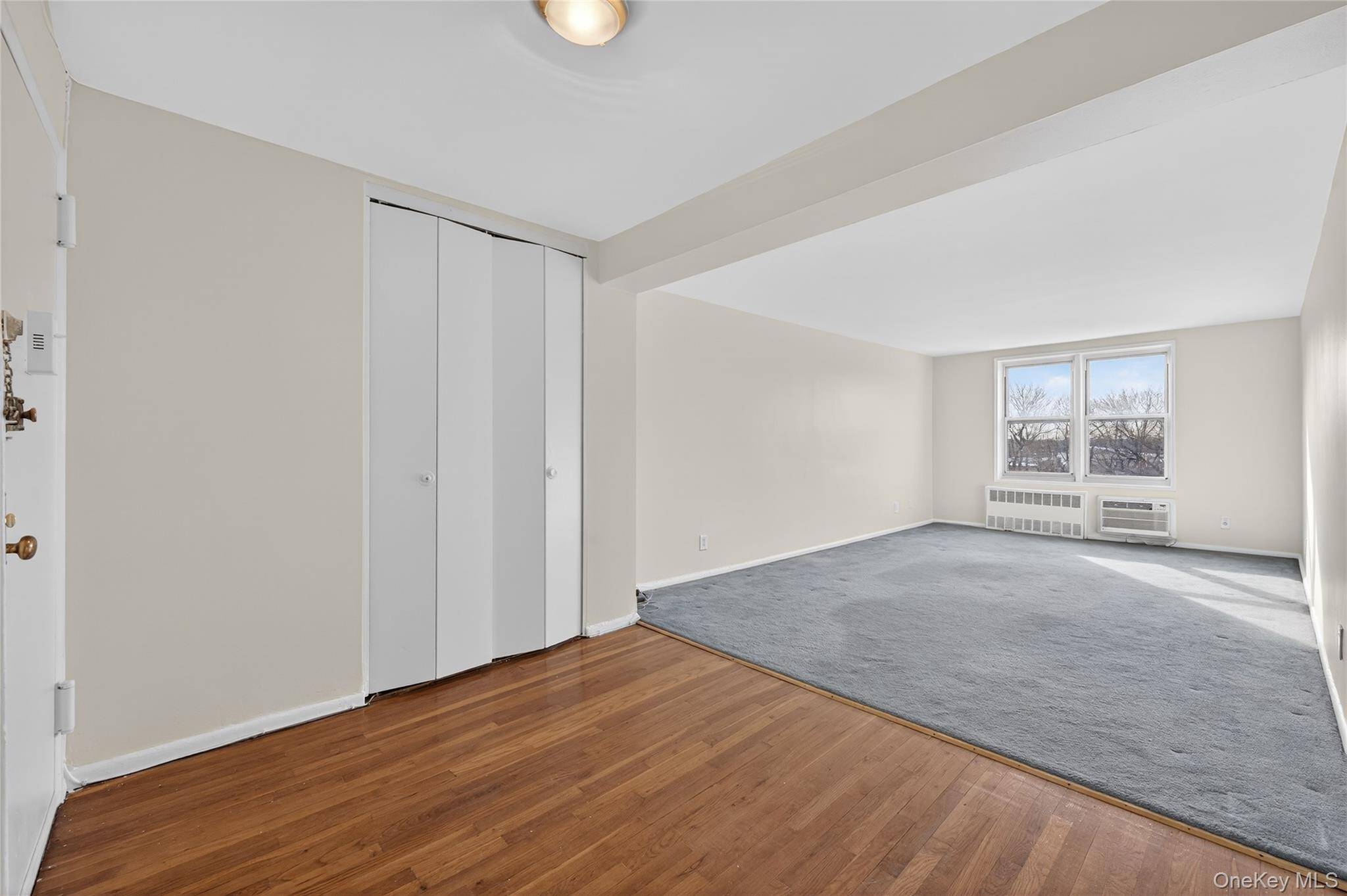 66-10 Thornton PL #4C, Rego Park, NY 11374