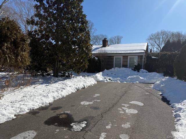 40 Roman RD, Southampton, NY 11968