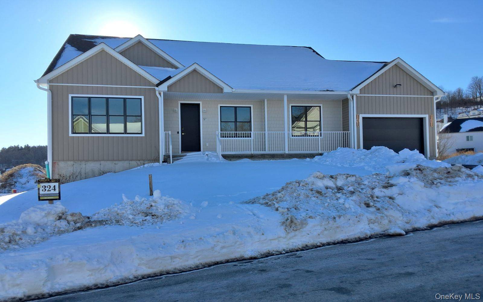 57 Southfield Falls, Monroe, NY 10950