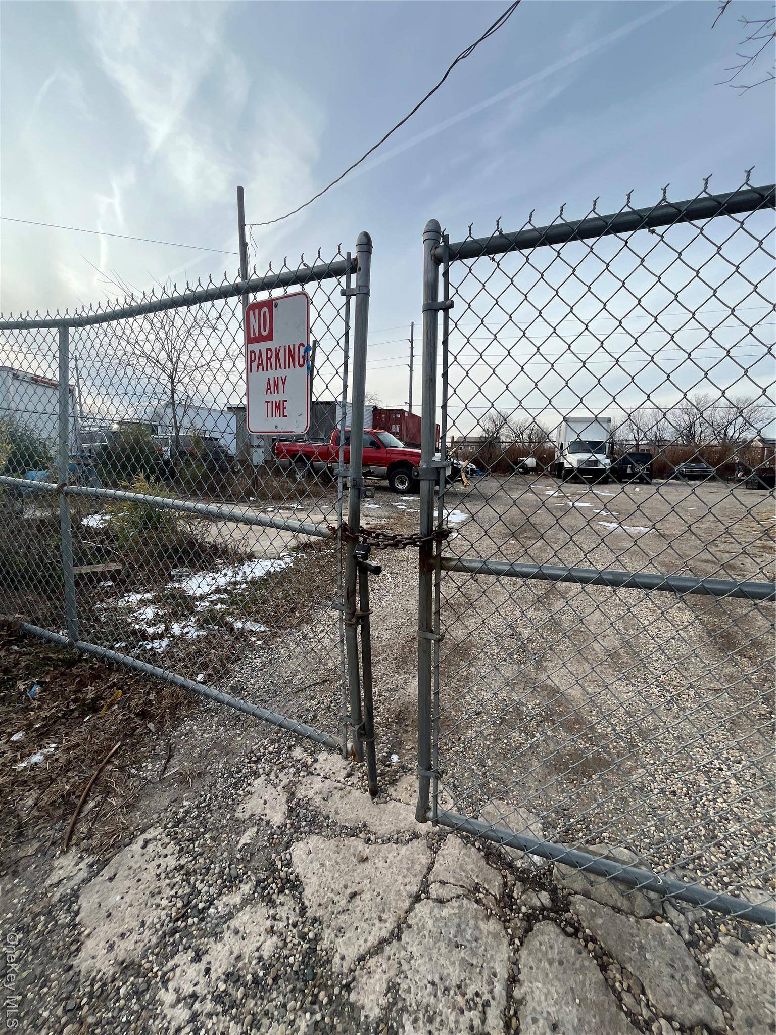 4186-4200 Industrial PL, Island Park, NY 11558