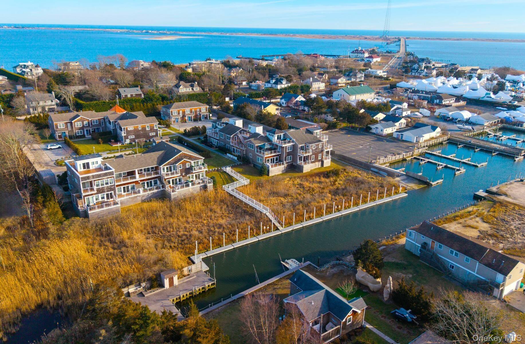 68 Foster AVE #13, Hampton Bays, NY 11946