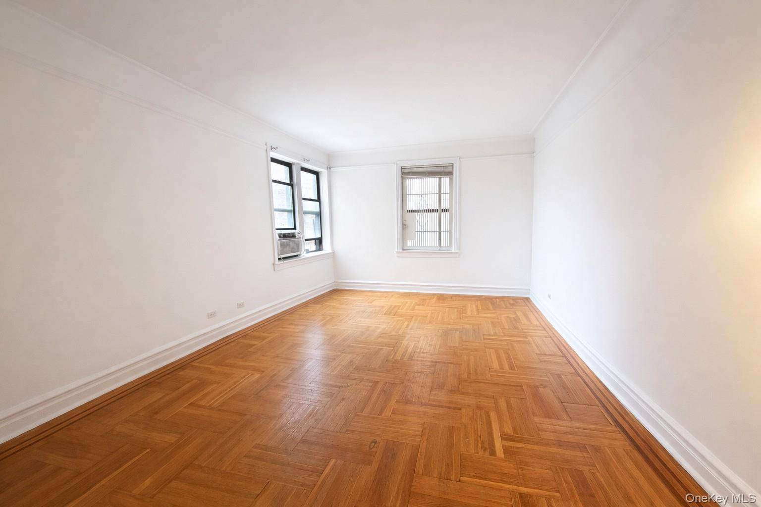 35-50 82 St #4A, Jackson Heights, NY 11372