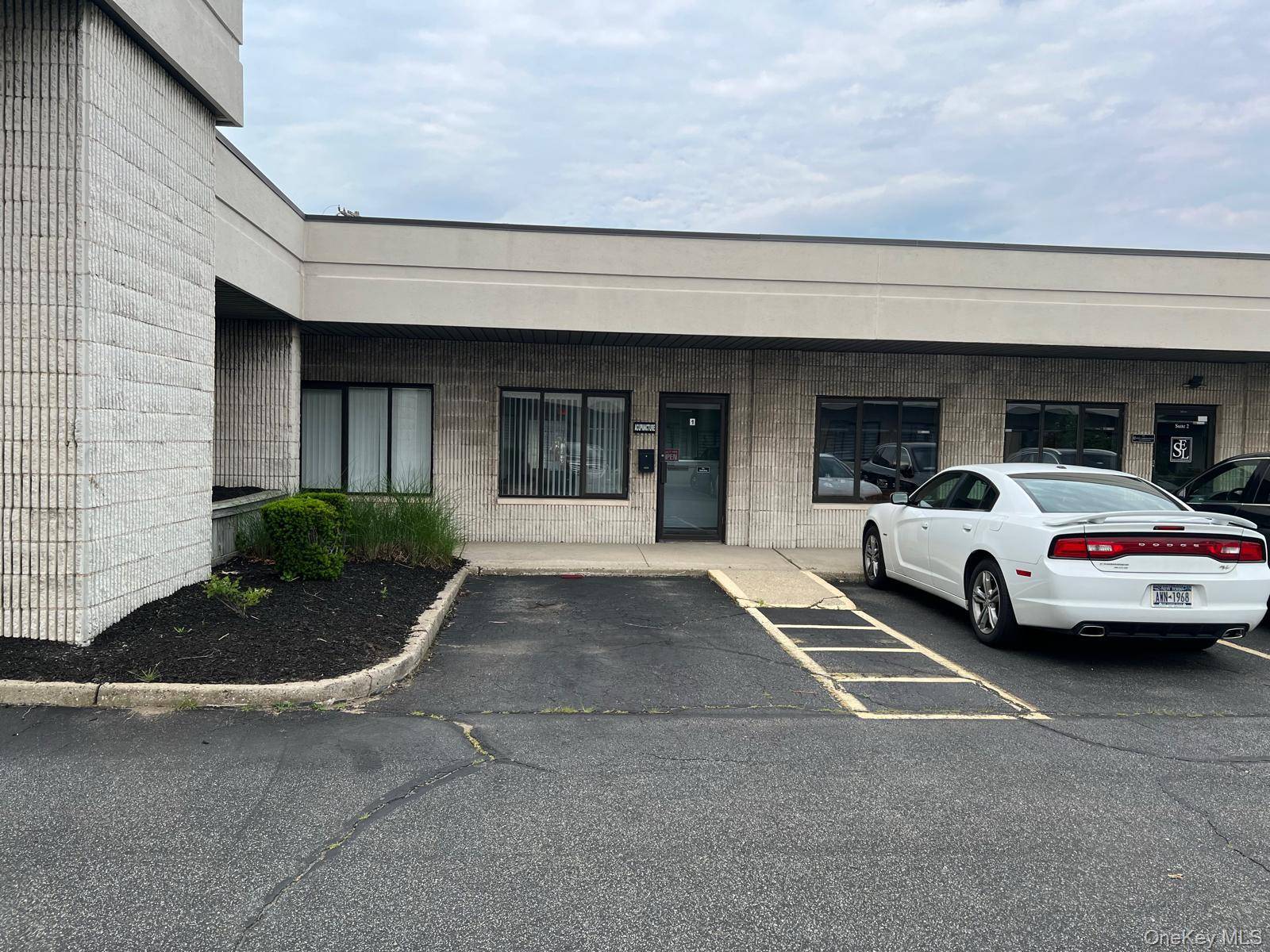 6268 Jericho TPKE #1, Commack, NY 11725