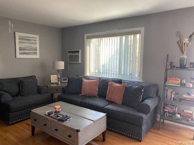 245-17 76th AVE #1st fl, Bellerose, NY 11426
