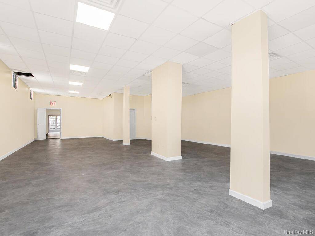 200 W 1st ST, Mount Vernon, NY 10550