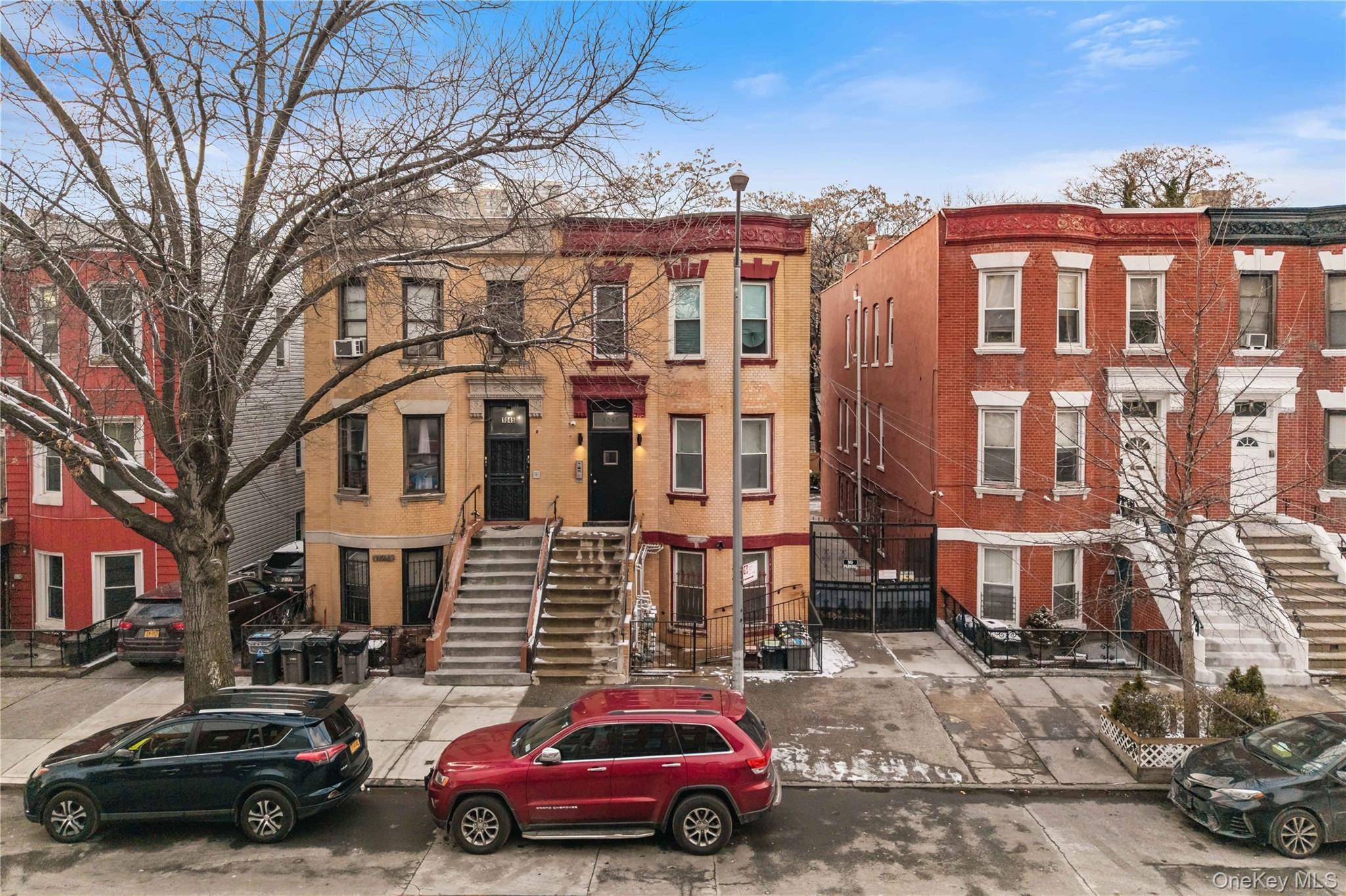 1047 Morris AVE, Bronx, NY 10456