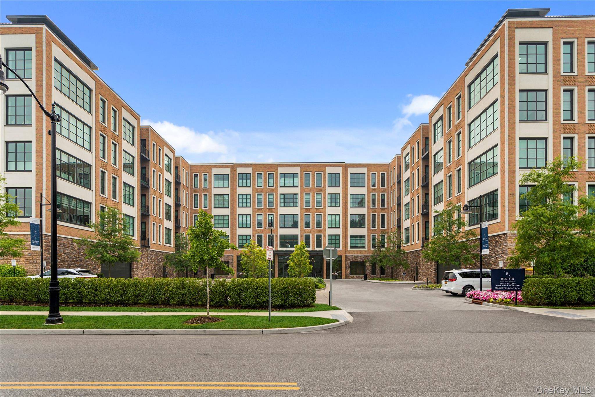 100 Garvies Point RD #1327, Glen Cove, NY 11542