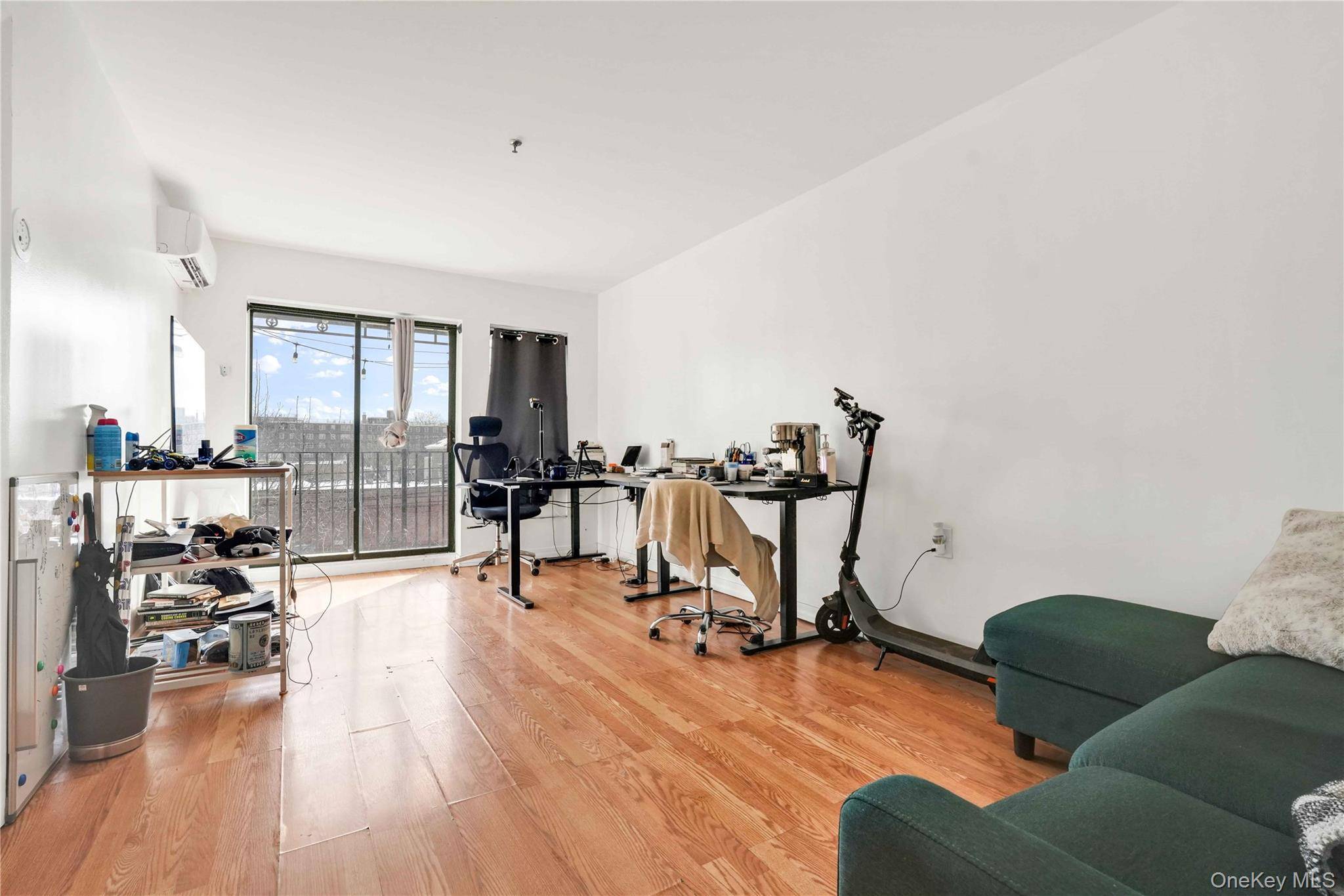 34-46 10th ST, Astoria, NY 11106