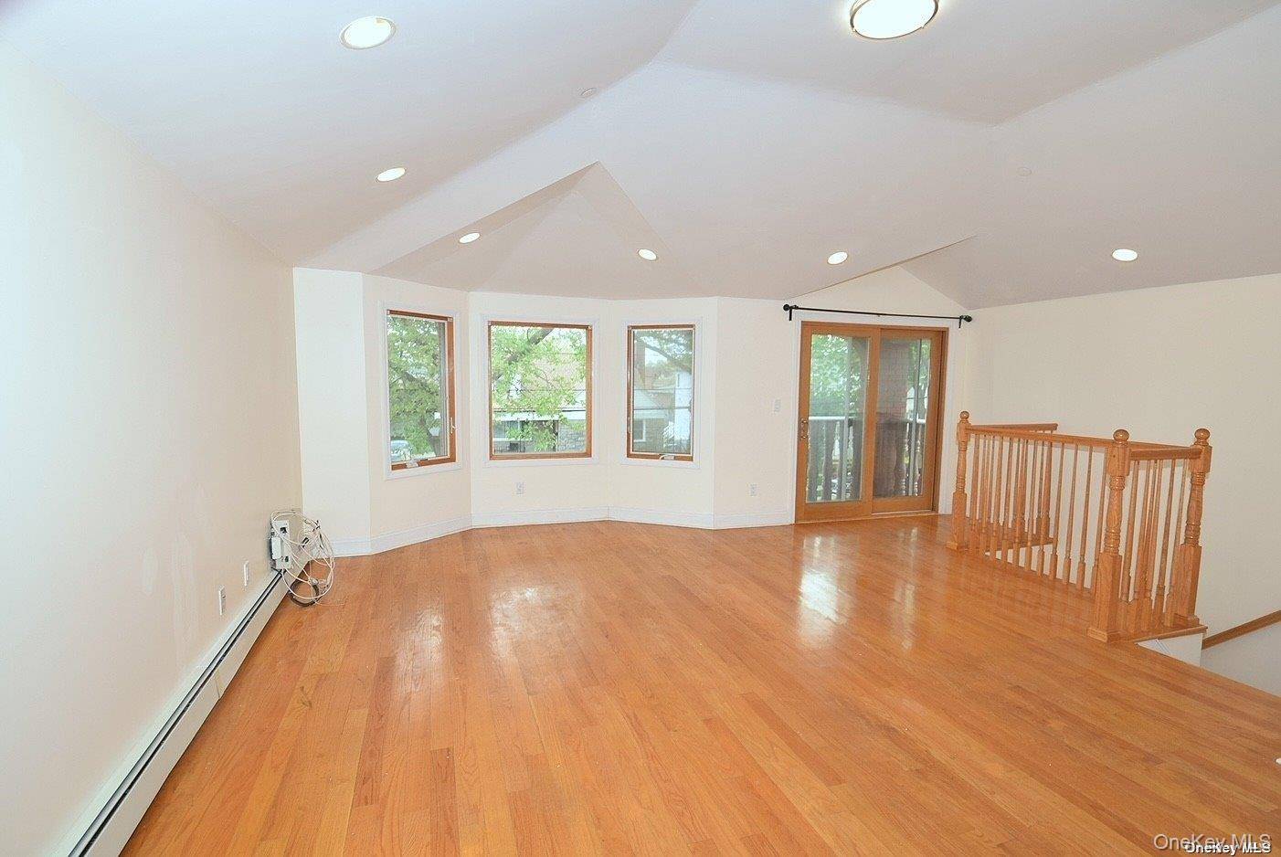 154-36 20th RD, Whitestone, NY 11357