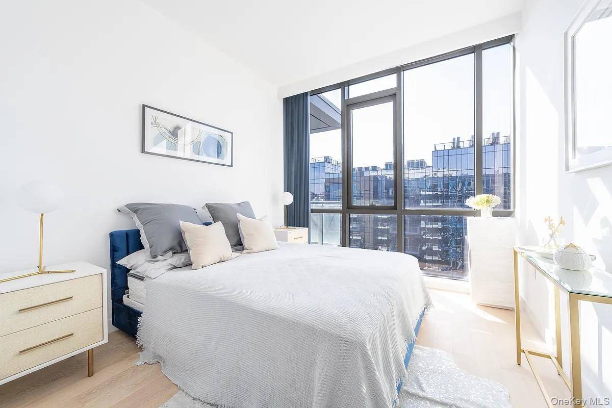 33-66 Farrington ST #15I, Flushing, NY 11354