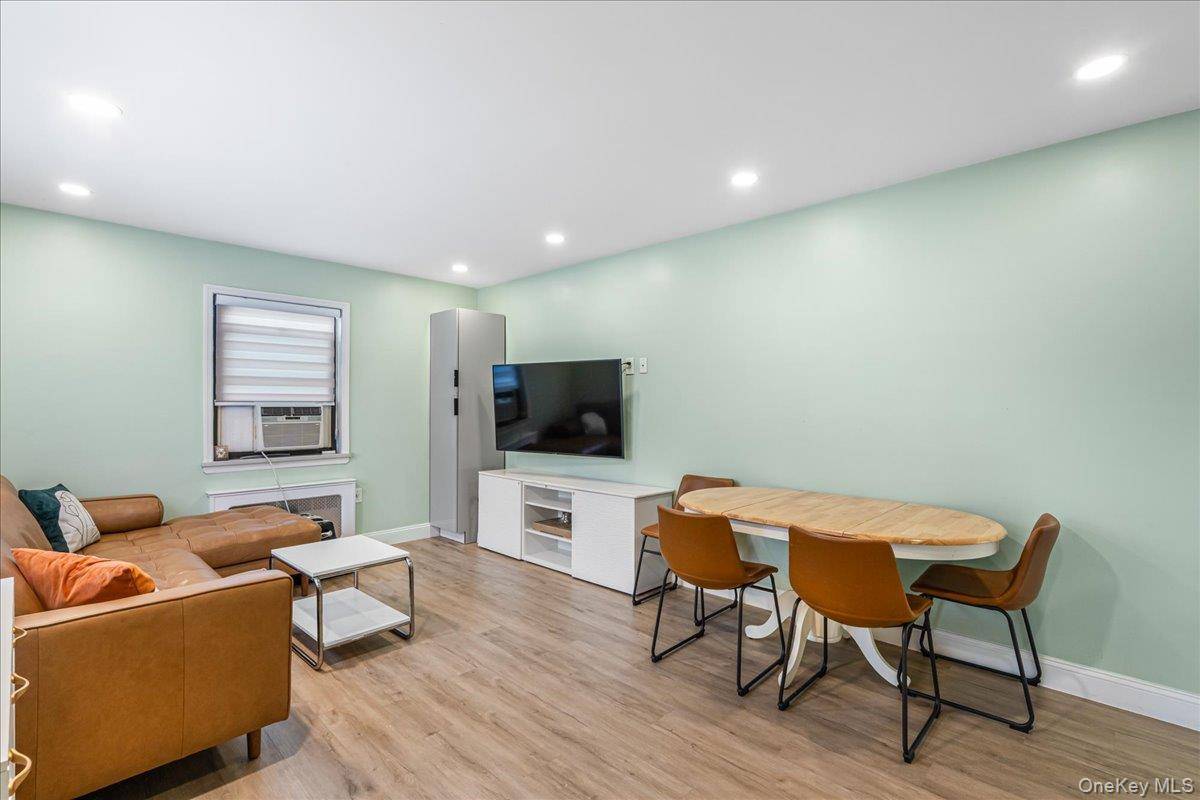 74-12 220th ST #335A1, Bayside, NY 11364