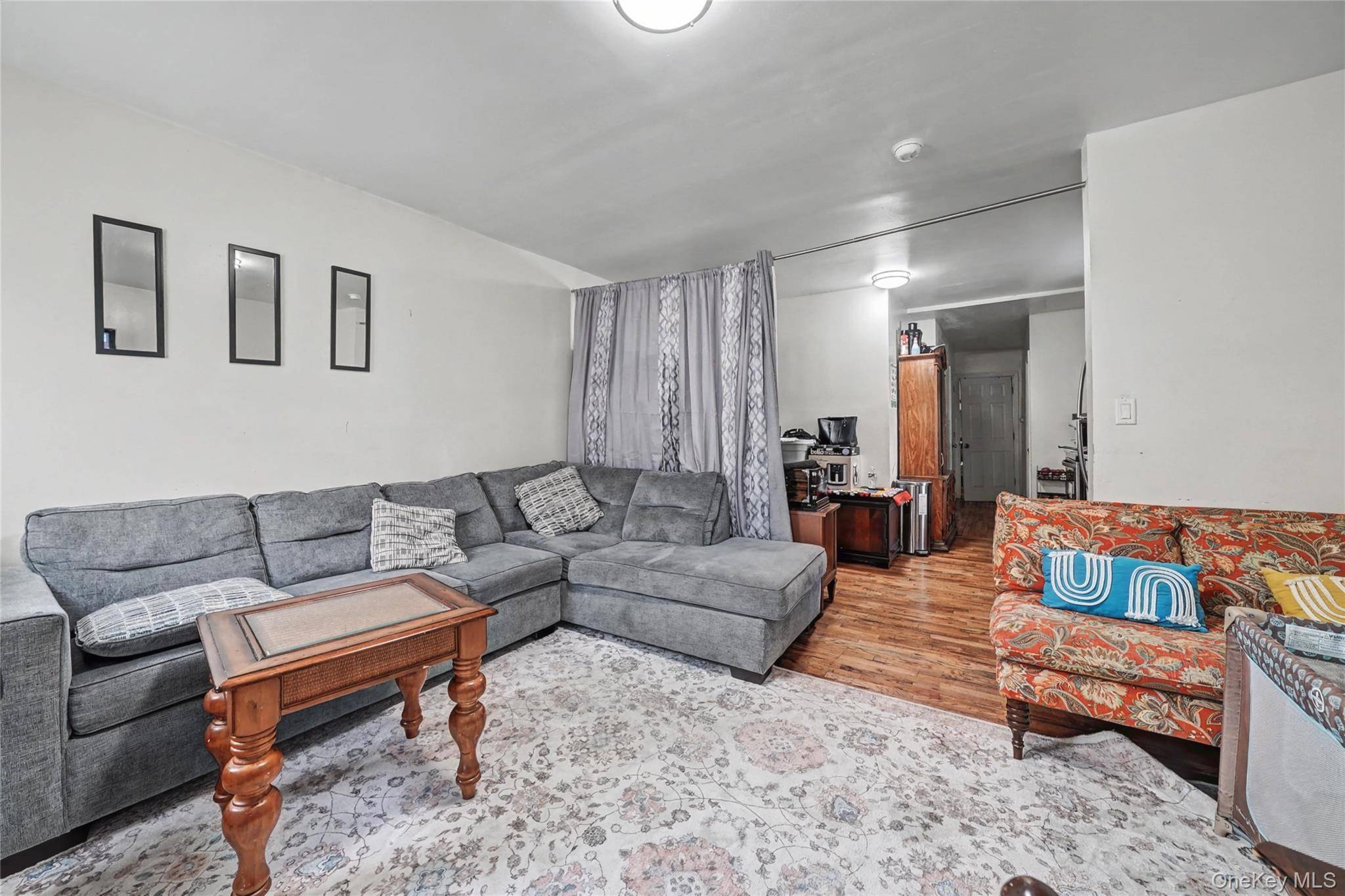 548 S 8th AVE, Mount Vernon, NY 10550