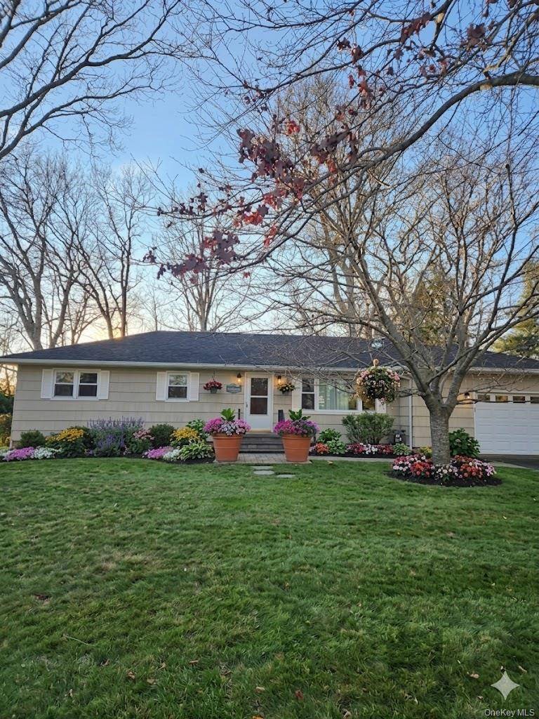 290 Gull Pond LN, Greenport, NY 11944