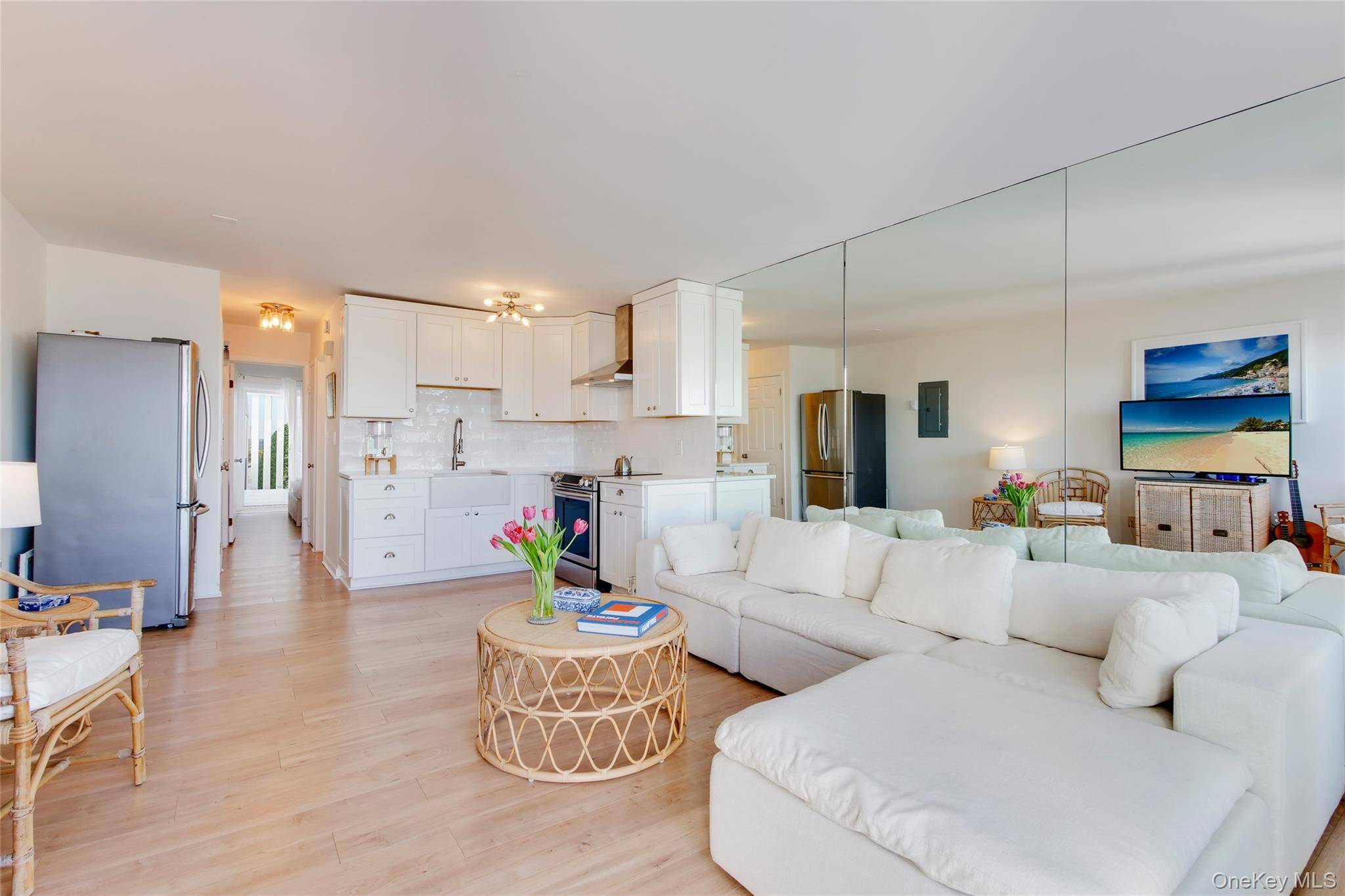274 Dune RD #19, Westhampton Beach, NY 11978