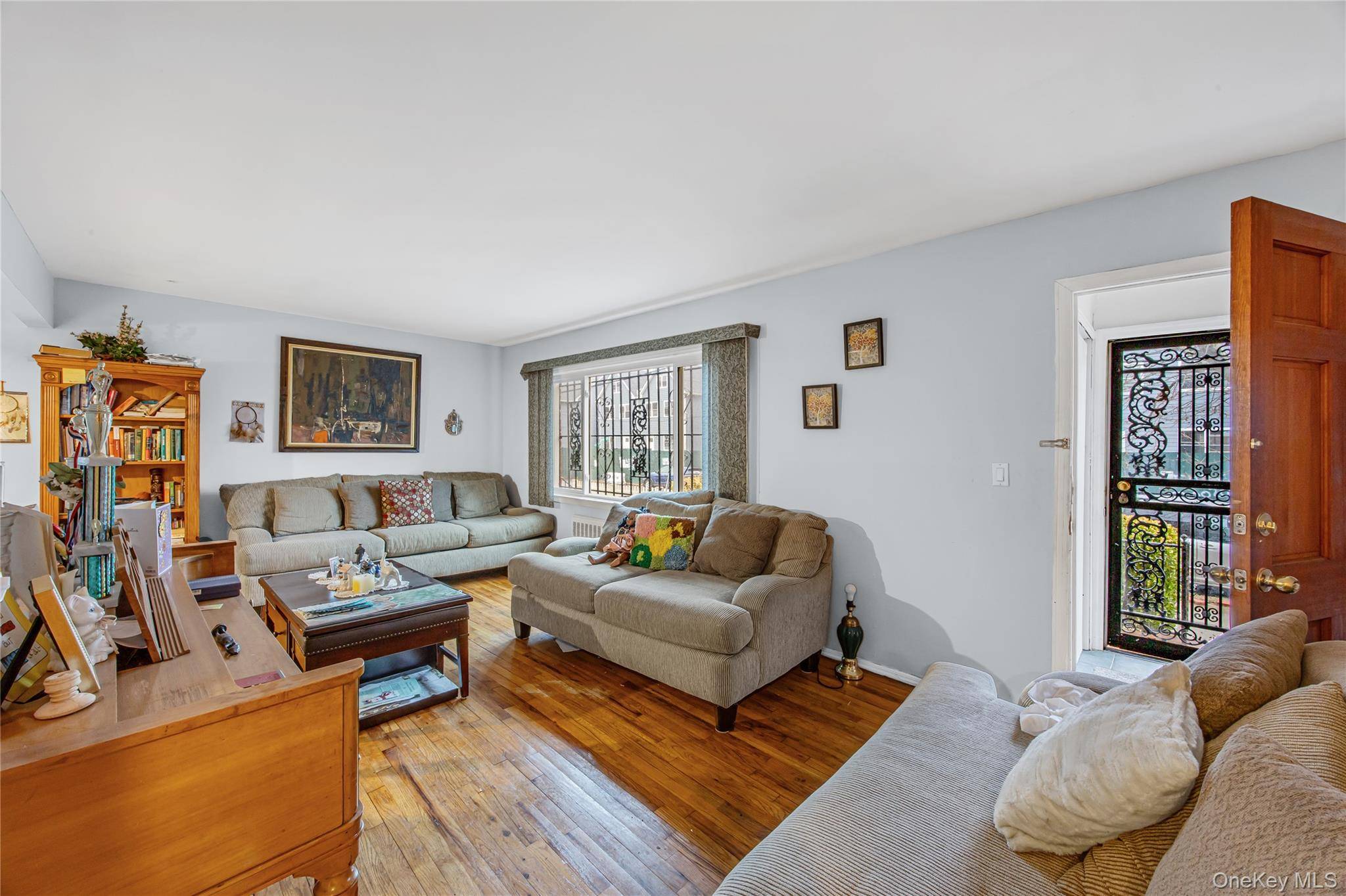 30-19 Bessemund AVE, Far Rockaway, NY 11691