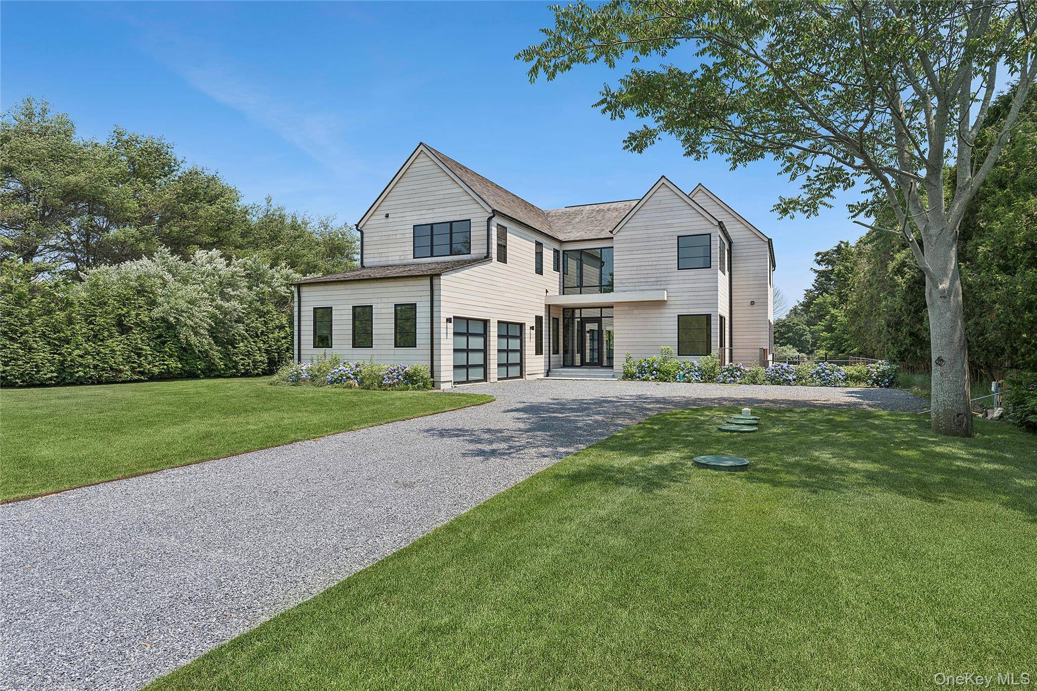50 Tuckahoe LN, Southampton, NY 11968