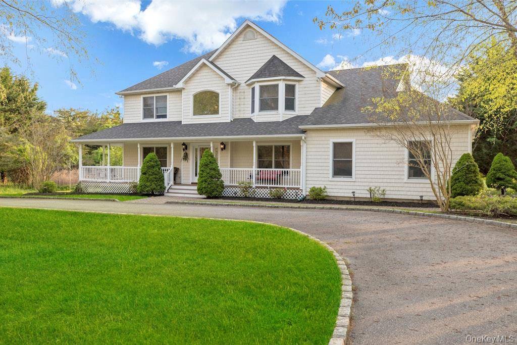 2655 Rocky Point RD, East Marion, NY 11939