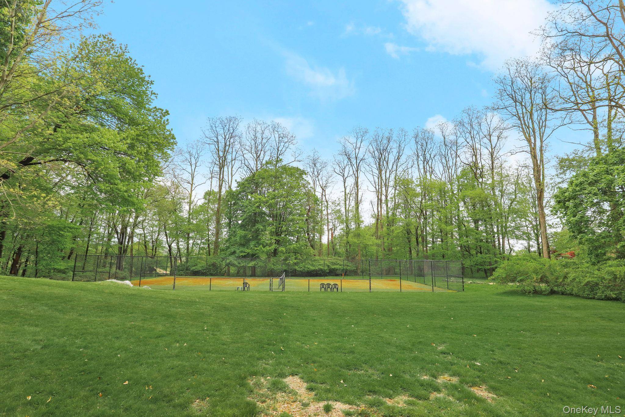 2 Israel Townsend Hill, Armonk, NY 10504