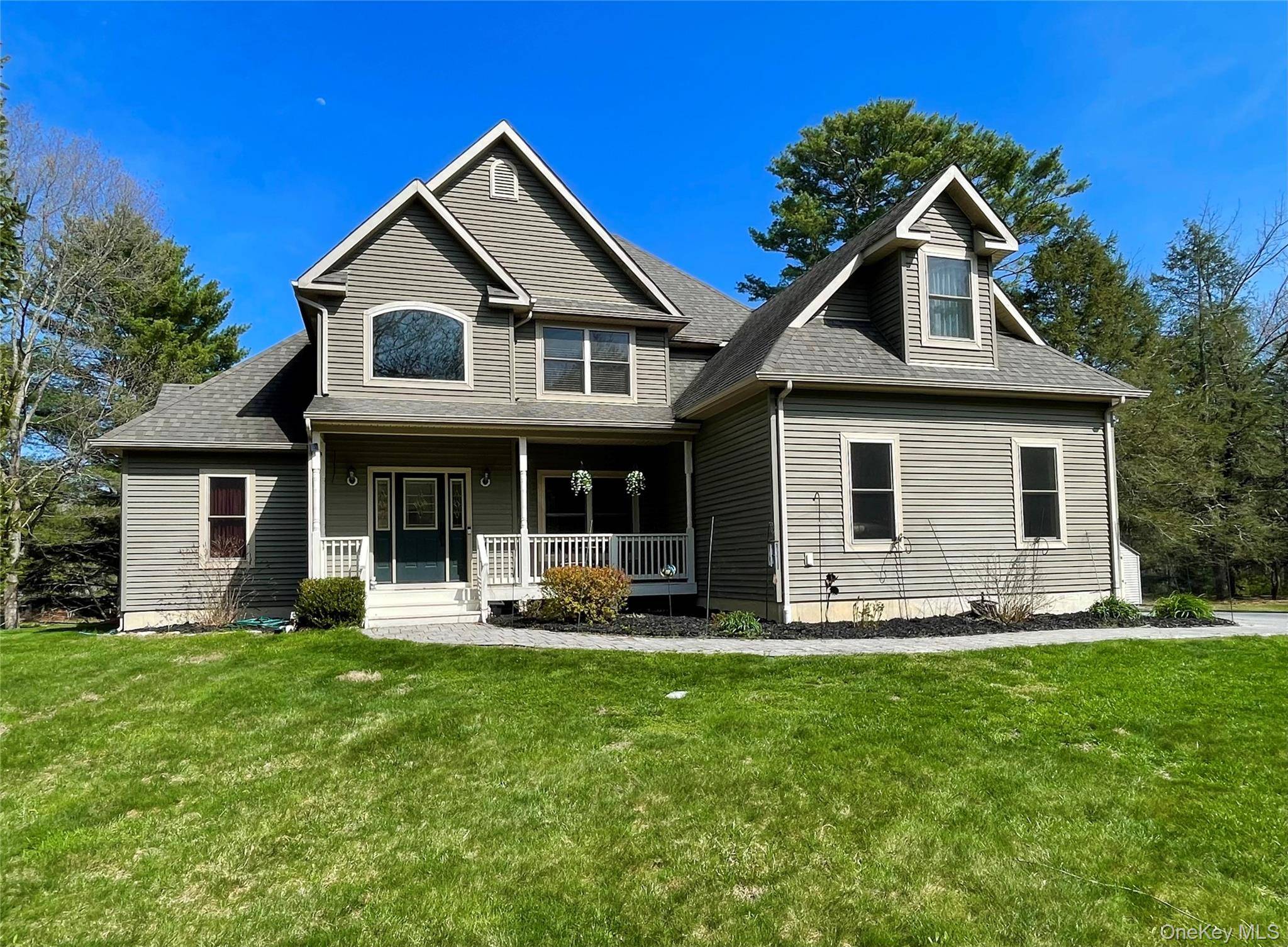 50 Meghan CT, Pine Bush, NY 12566