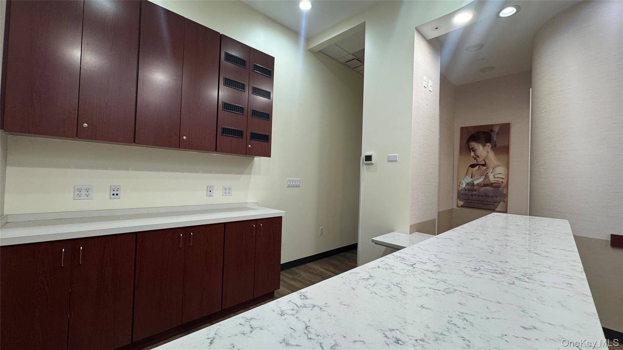 131-07 40th RD, Flushing, NY 11354