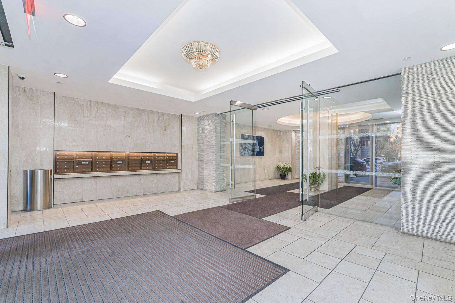 50 Oceana DR #3D, Brooklyn, NY 11235