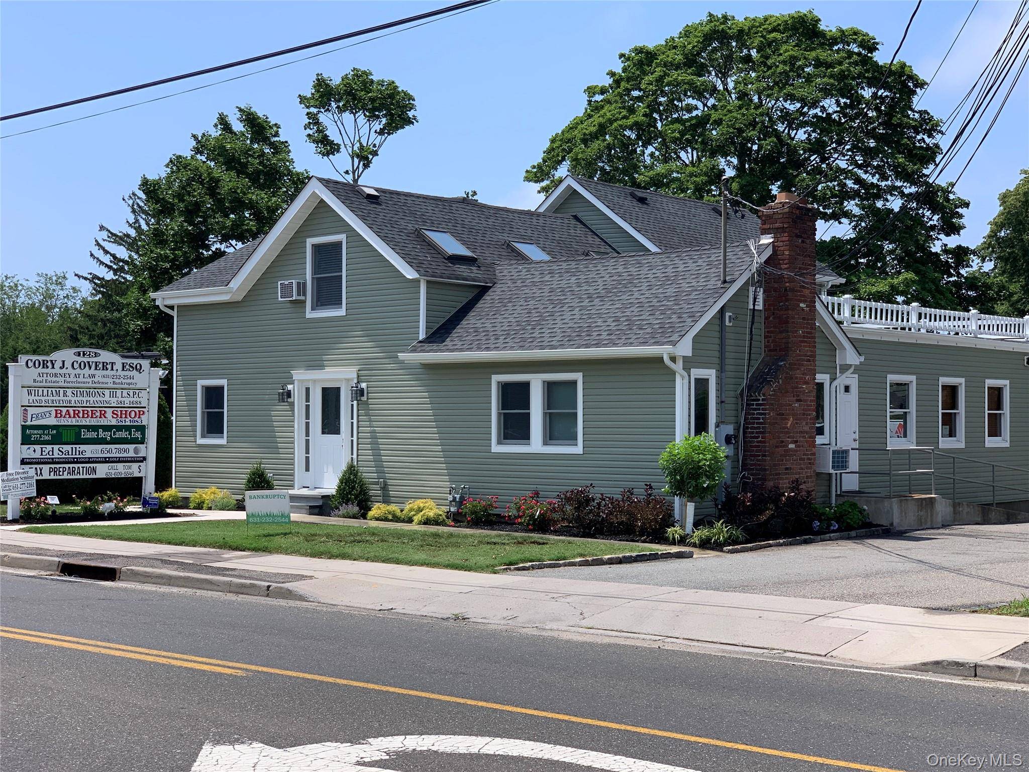 128 Carleton AVE, East Islip, NY 11730