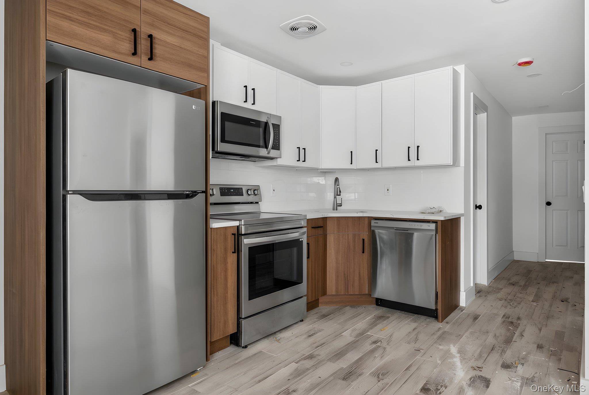 1657 Tillotson AVE, Bronx, NY 10469
